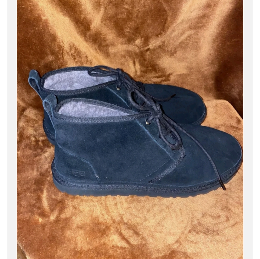 UGGS